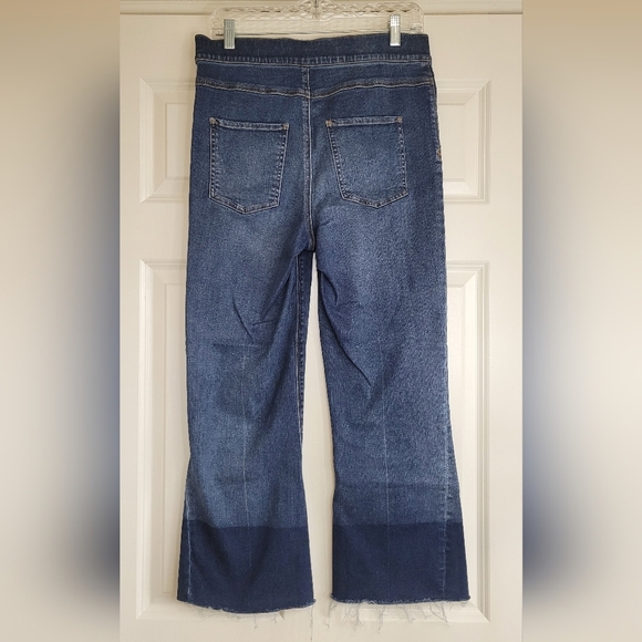 Spanx Two-Tone Raw Hem Cropped Flare Jeans - Size L - Picture 3 of 10
